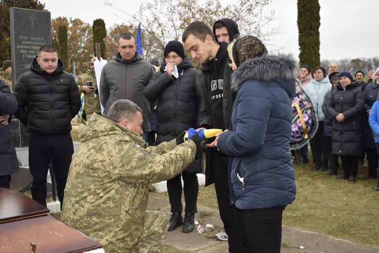 прощання із  військовослужбовцем
