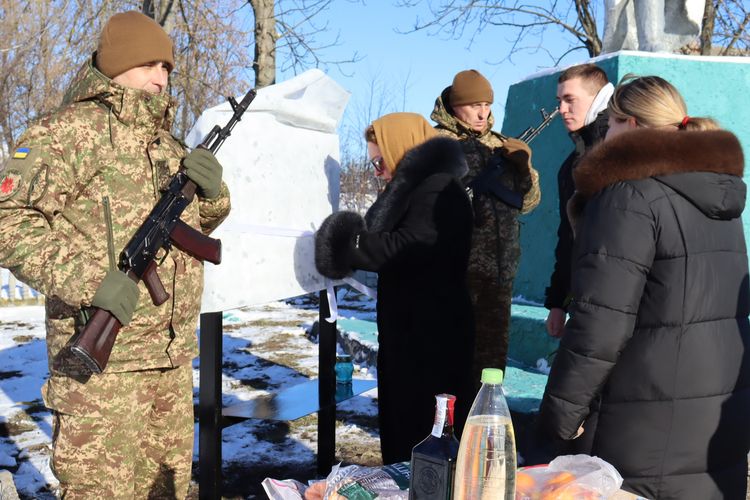 Холодний смуток душу охопив