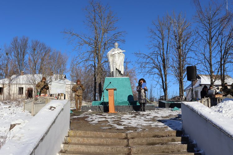Холодний смуток душу охопив