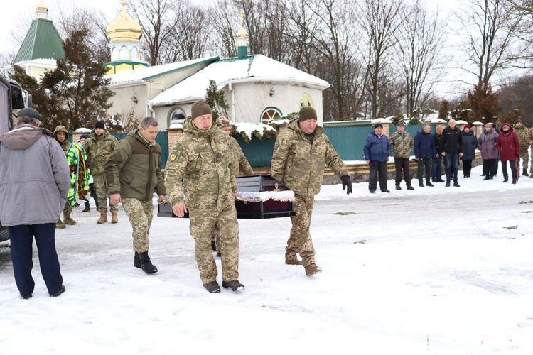 кортеж із тілом захисника України