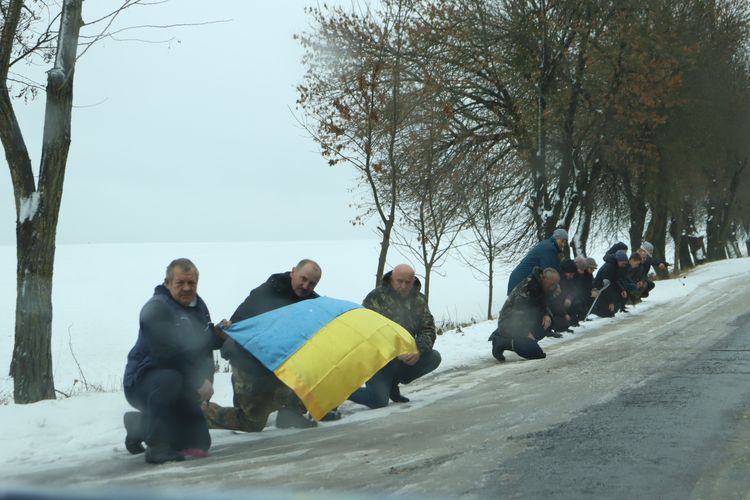 кортеж із тілом захисника України