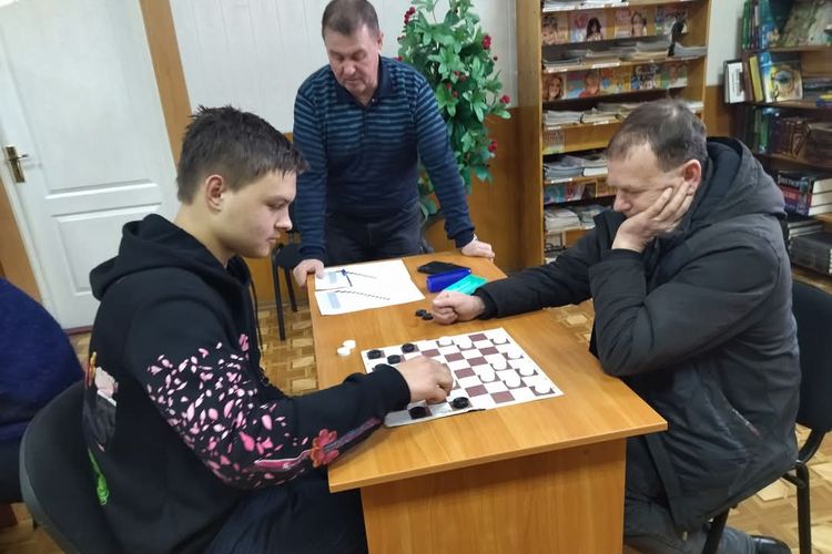 Шашки
