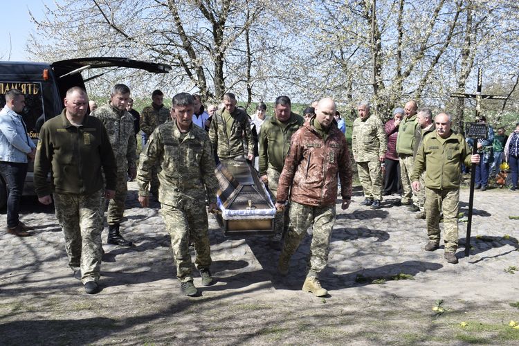 Замість слів сльози