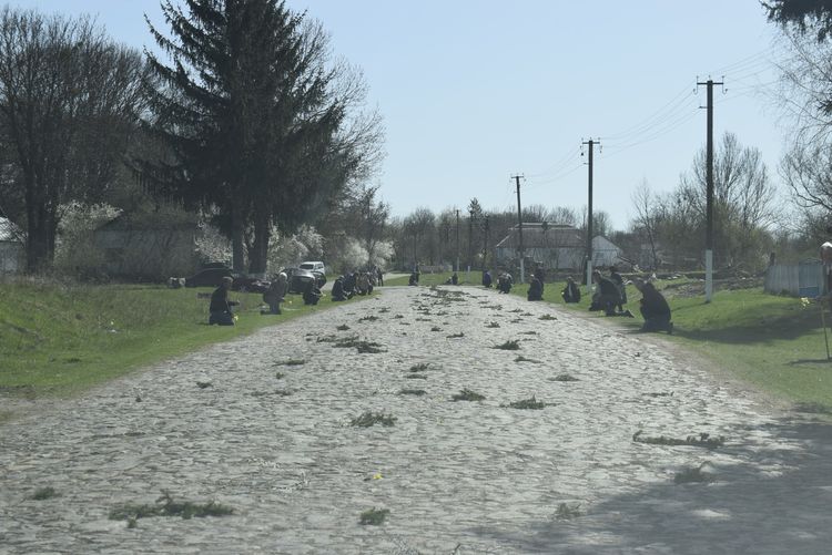 Замість слів сльози