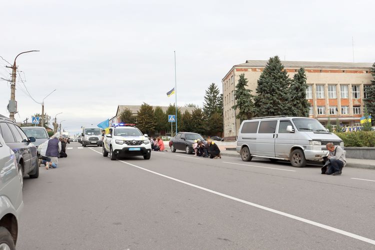 зустріли загиблого земляка