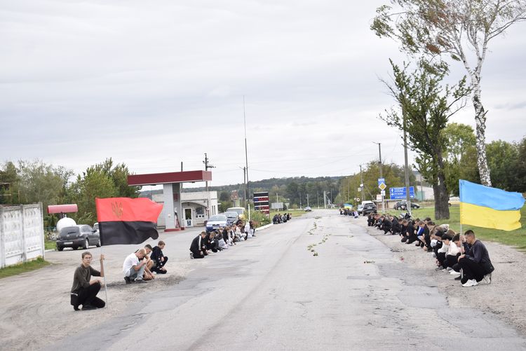 зустріли загиблого земляка