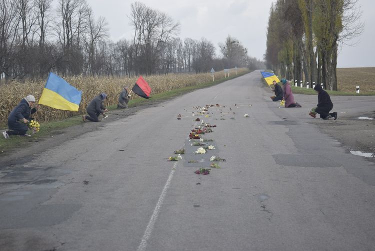 Додому вернувся він з бою