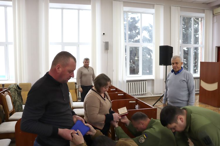 нагороджено Орденом «За мужність»