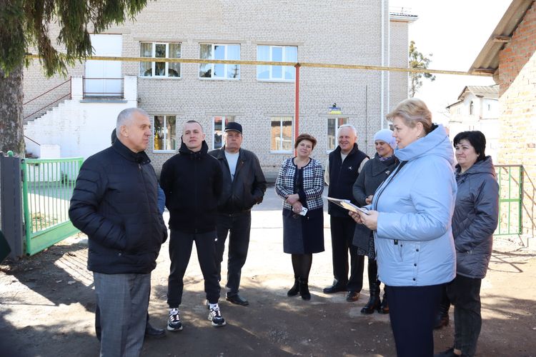 Новий шкільний автобус передали для учнів