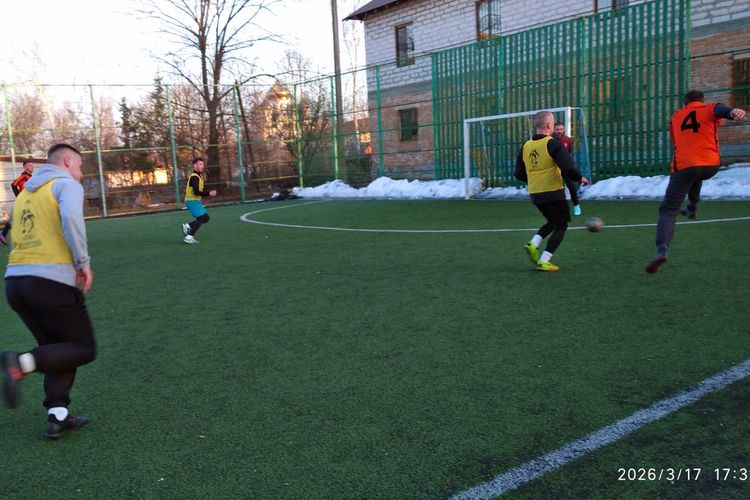 Продовжився турнір