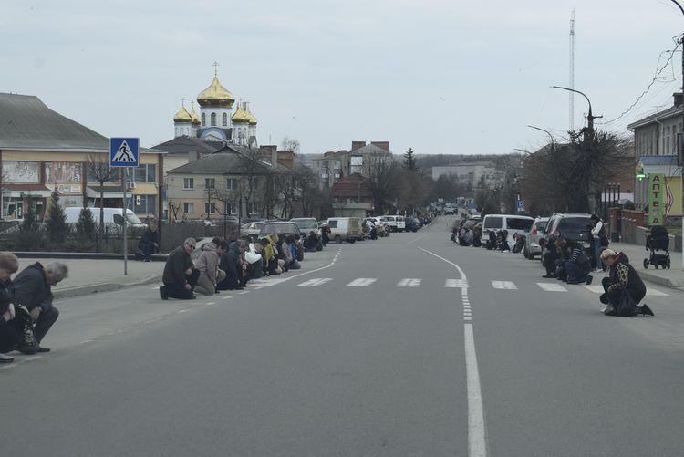 Зі сльозами