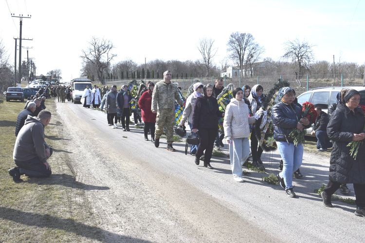 Захисника Сергія Лабу поховали