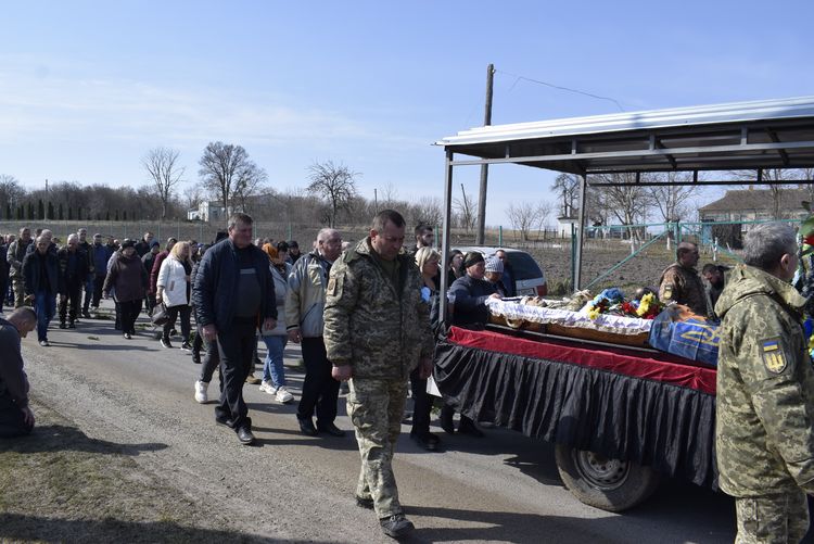 Захисника Сергія Лабу поховали