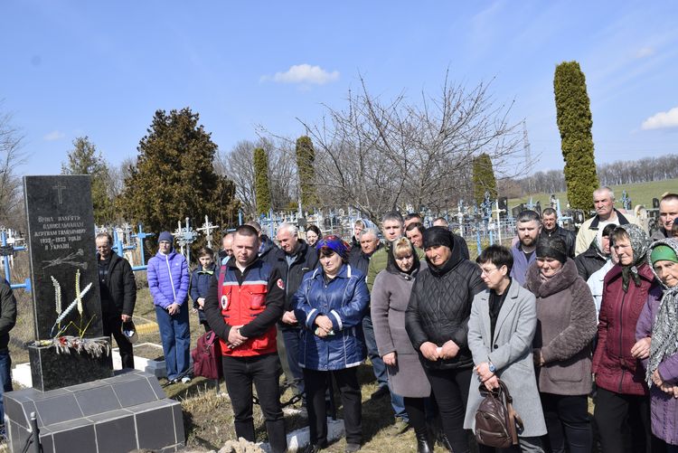 Захисника Сергія Лабу поховали