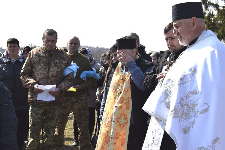 Захисника Сергія Лабу поховали