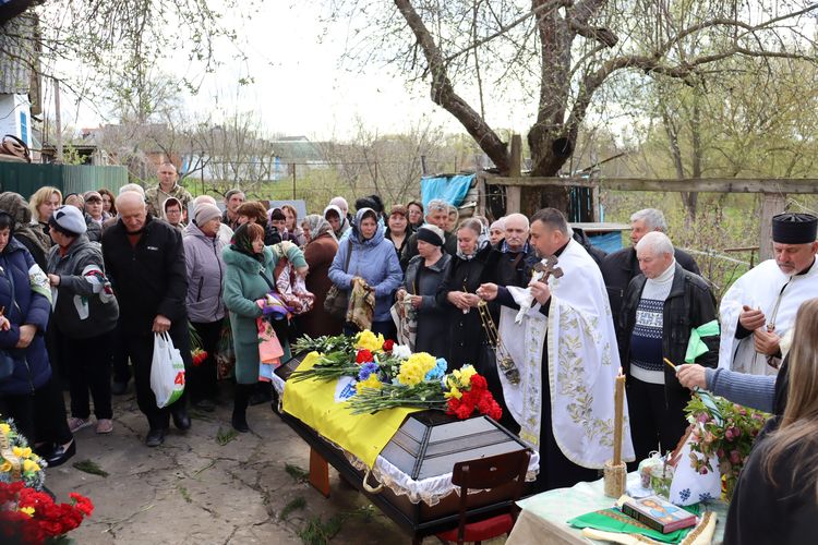 Попрощалися з Героєм