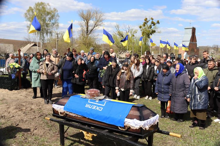 Попрощалися з Героєм