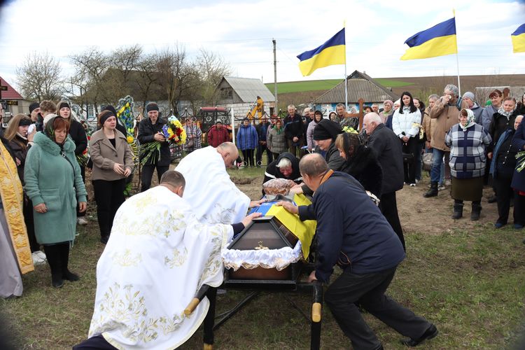 Попрощалися з Героєм