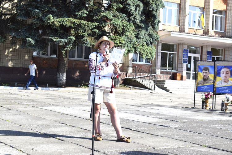 Чекаємо. Віримо. Боремося