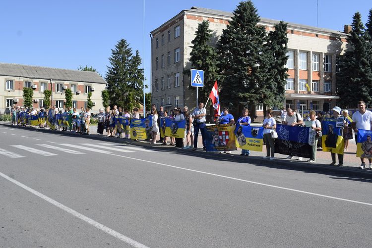 Чекаємо. Віримо. Боремося
