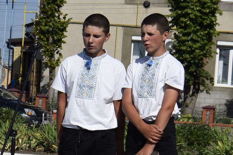 Чекаємо. Віримо. Боремося