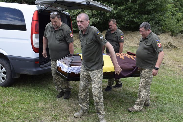 Янголом повернувся до рідного дому