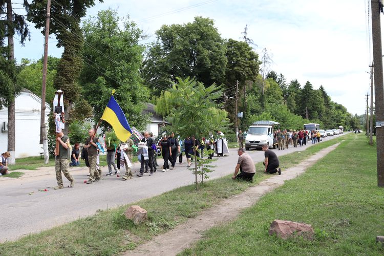 Провели в останню дорогу молодого Героя