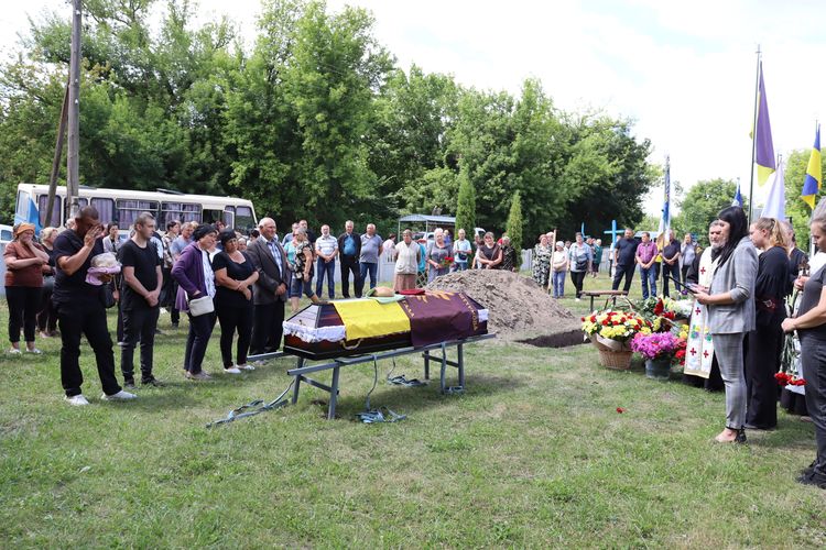 Провели в останню дорогу молодого Героя