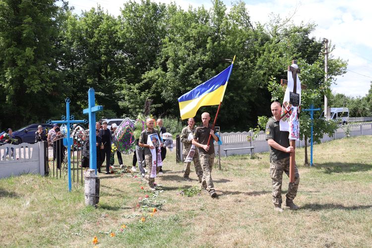 Провели в останню дорогу молодого Героя