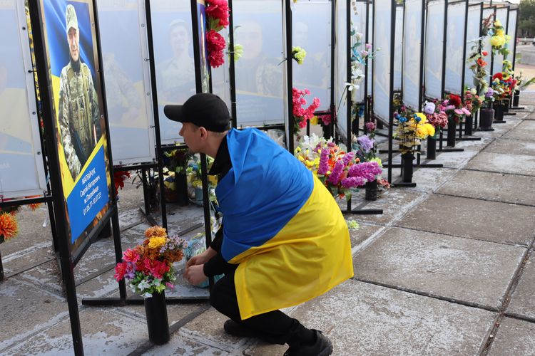 зустріли звільненого з ворожого полону